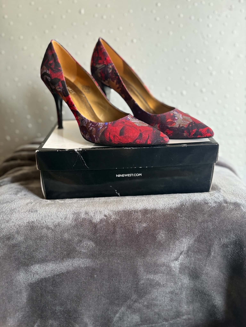 Nine West Red and Black Floral Pointed-Toe Stiletto Pumps
